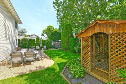 1989 Charles Street, Bellmore, NY 11710 - Photo 31