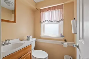 39 Grant St, Farmingdale, NY 11735 - Photo 21