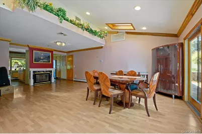 2 Bridge Lane, Hicksville, NY 11801 - Photo 11