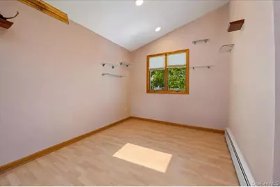 2 Bridge Lane, Hicksville, NY 11801 - Photo 15