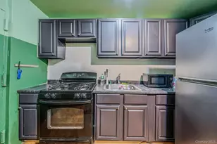 571 Macon St, Brooklyn, NY 11233 - Photo 29