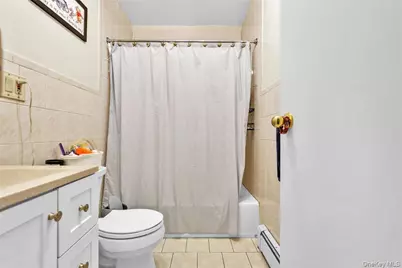 107-17 Metropolitan Avenue, Forest Hills, NY 11375 - Photo 17