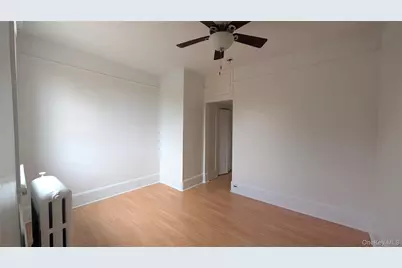 632 Middle Neck Road #2nd Floor, Great Neck, NY 11023 - Photo 13