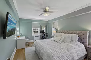 22 Hamilton Pl, Garden City, NY 11530 - Photo 21