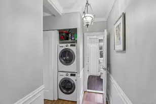 22 Hamilton Pl, Garden City, NY 11530 - Photo 27