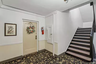 22 Hamilton Place #I3, Garden City, NY 11530 - Photo 5