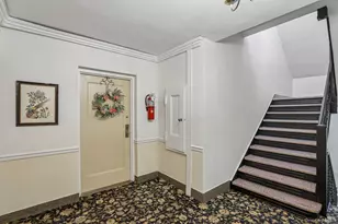 22 Hamilton Pl, Garden City, NY 11530 - Photo 5