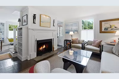 28 Bowden Square, Southampton, NY 11968 - Photo 3