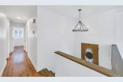 279 Haven Avenue, Ronkonkoma, NY 11779 - Photo 5