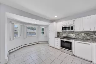 279 Haven Ave, Ronkonkoma, NY 11779 - Photo 3