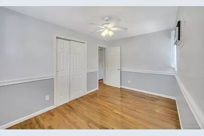 279 Haven Avenue, Ronkonkoma, NY 11779 - Photo 15