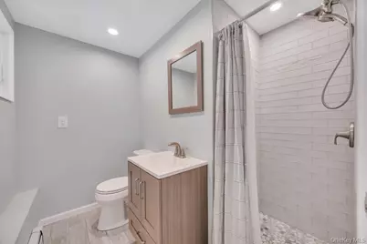 279 Haven Avenue, Ronkonkoma, NY 11779 - Photo 19