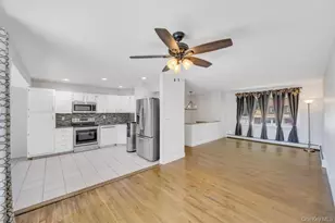 279 Haven Ave, Ronkonkoma, NY 11779 - Photo 9