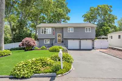 279 Haven Avenue, Ronkonkoma, NY 11779 - Photo 1