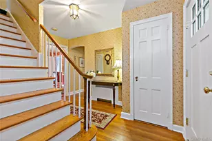 1050 Knollwood Rd, White Plains, NY 10603 - Photo 9