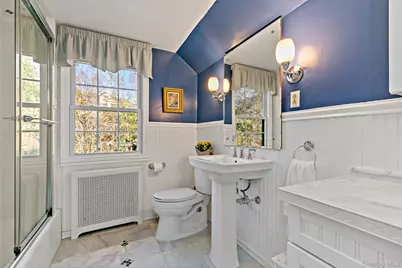 1050 Knollwood Road, White Plains, NY 10603 - Photo 23