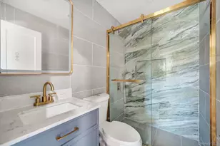 139-18 250th St, Rosedale, NY 11422 - Photo 29