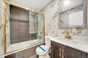 139-18 250th St, Rosedale, NY 11422 - Photo 23