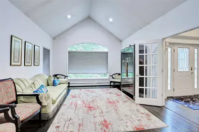 7 Birdie Drive, Suffern, NY 10901 - Photo 5