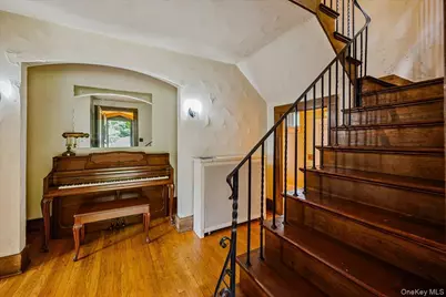 43 Pinecrest Parkway, Hastings on Hudson, NY 10706 - Photo 5