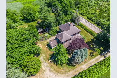 13675 Main Bayview Road, Southold, NY 11971 - Photo 23