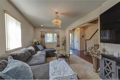 446 N Corona Avenue, Valley Stream, NY 11580 - Photo 11
