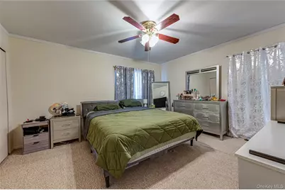 446 N Corona Avenue, Valley Stream, NY 11580 - Photo 21