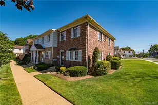 446 N Corona Ave, Valley Stream, NY 11580 - Photo 3