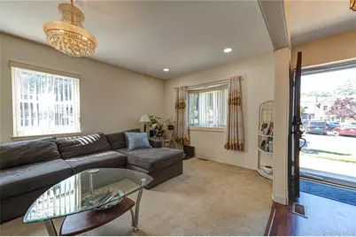 446 N Corona Avenue, Valley Stream, NY 11580 - Photo 9