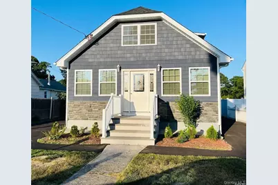 11 Grant Avenue, Brentwood, NY 11717 - Photo 1