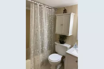 71 Parkway Drive, Syosset, NY 11791 - Photo 21