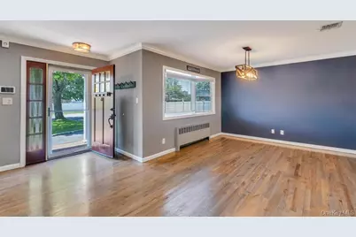 3 Drake Lane, Kings Park, NY 11754 - Photo 5