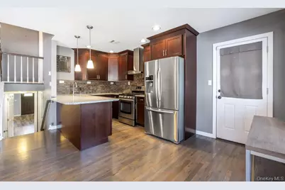 3 Drake Lane, Kings Park, NY 11754 - Photo 9