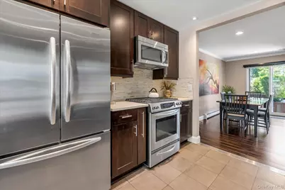 100-70 Baker Court #70, Island Park, NY 11558 - Photo 7