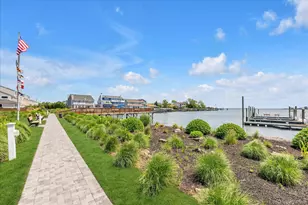 100- 70 Baker Ct, Island Park, NY 11558 - Photo 25