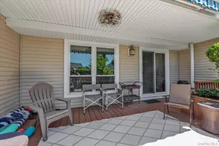 100- 70 Baker Ct, Island Park, NY 11558 - Photo 17