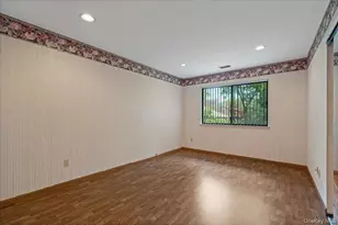 2 Maple Run Dr, Jericho, NY 11753 - Photo 17