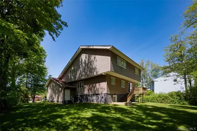 10 Schnabl Court, Wappingers Falls, NY 12590 - Photo 9