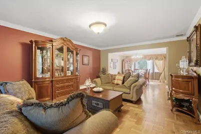 6 Redwood Drive, Dix Hills, NY 11746 - Photo 19