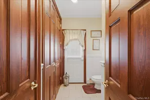 6 Redwood Dr, Dix Hills, NY 11746 - Photo 23