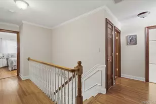 6 Redwood Dr, Dix Hills, NY 11746 - Photo 25