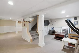 6 Redwood Dr, Dix Hills, NY 11746 - Photo 37