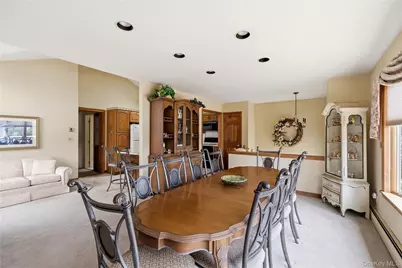 504 Staples Street, Farmingdale, NY 11735 - Photo 7
