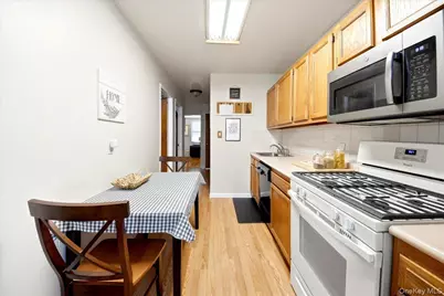 1843 Muliner Avenue, Bronx, NY 10462 - Photo 11