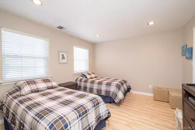 10 Windwatch Drive, Hauppauge, NY 11788 - Photo 31