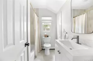 45 N Howells Point Rd, Bellport, NY 11713 - Photo 9