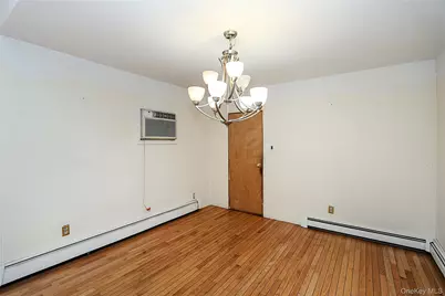20 E Clearwater Road, Lindenhurst, NY 11757 - Photo 15