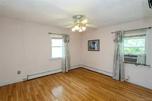 20 E Clearwater Rd, Lindenhurst, NY 11757 - Photo 21