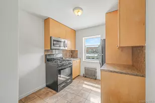 20-15 36th St, Astoria, NY 11105 - Photo 13