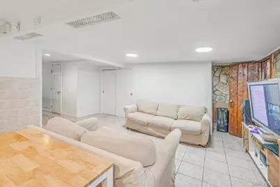 2015 36th Street, Astoria, NY 11105 - Photo 21